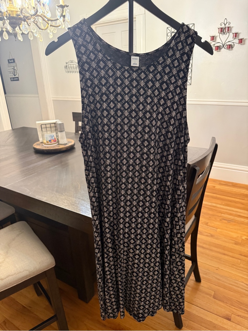 ✨ Effortlessly Elegant! Old Navy Geometric Print Sleeveless Swing Dress 💃
